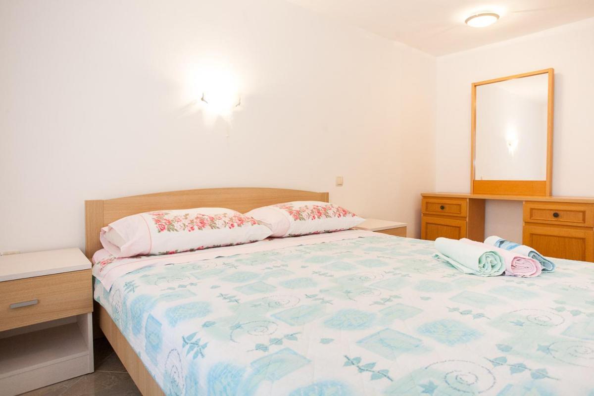 Apartments Melita Krk Town Εξωτερικό φωτογραφία